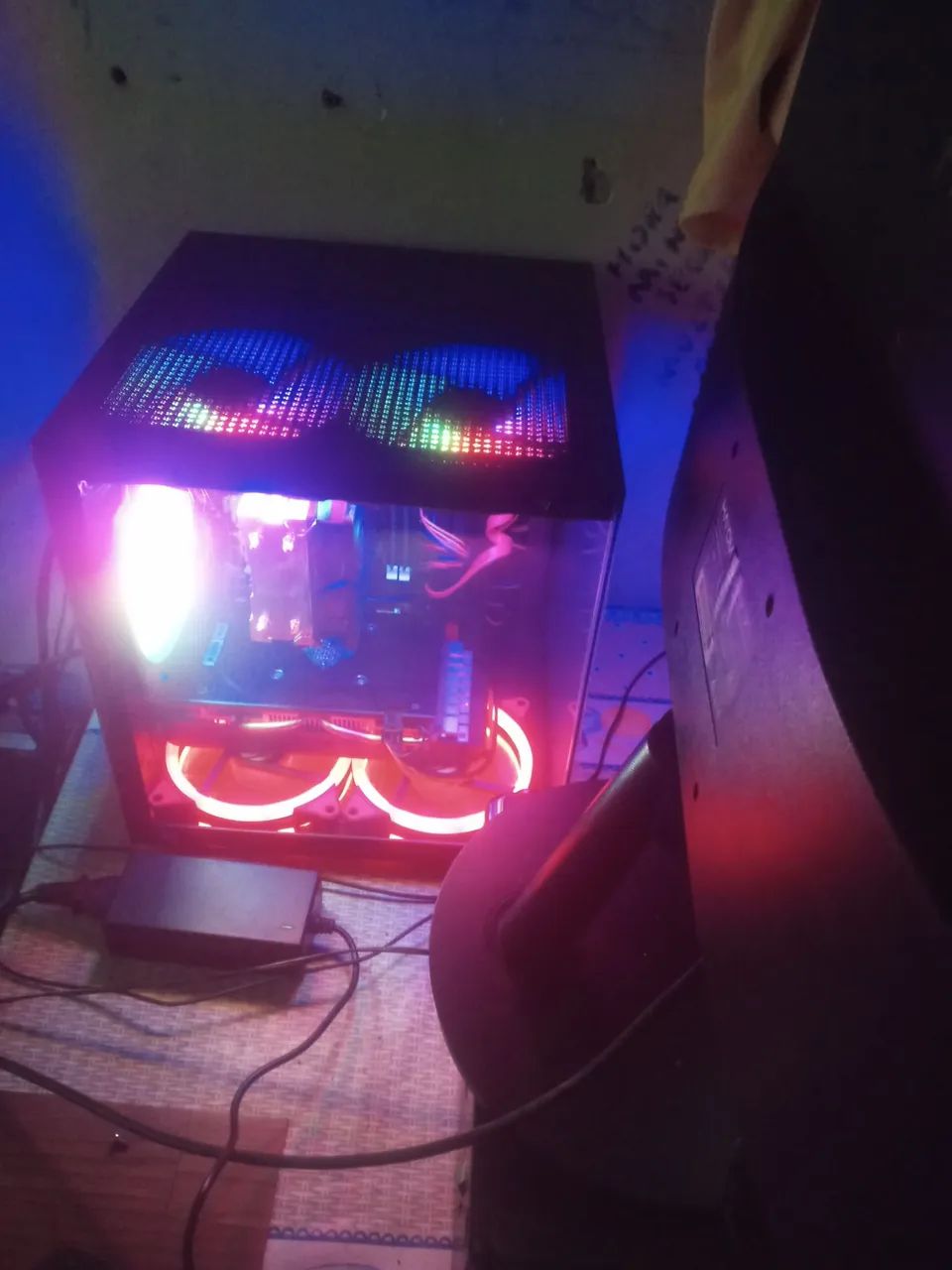 PC GAMER COM RX 570 8GB