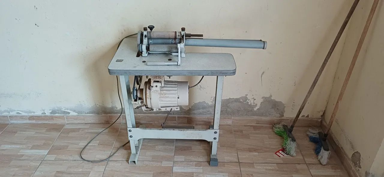 Máquina de cortar viés 