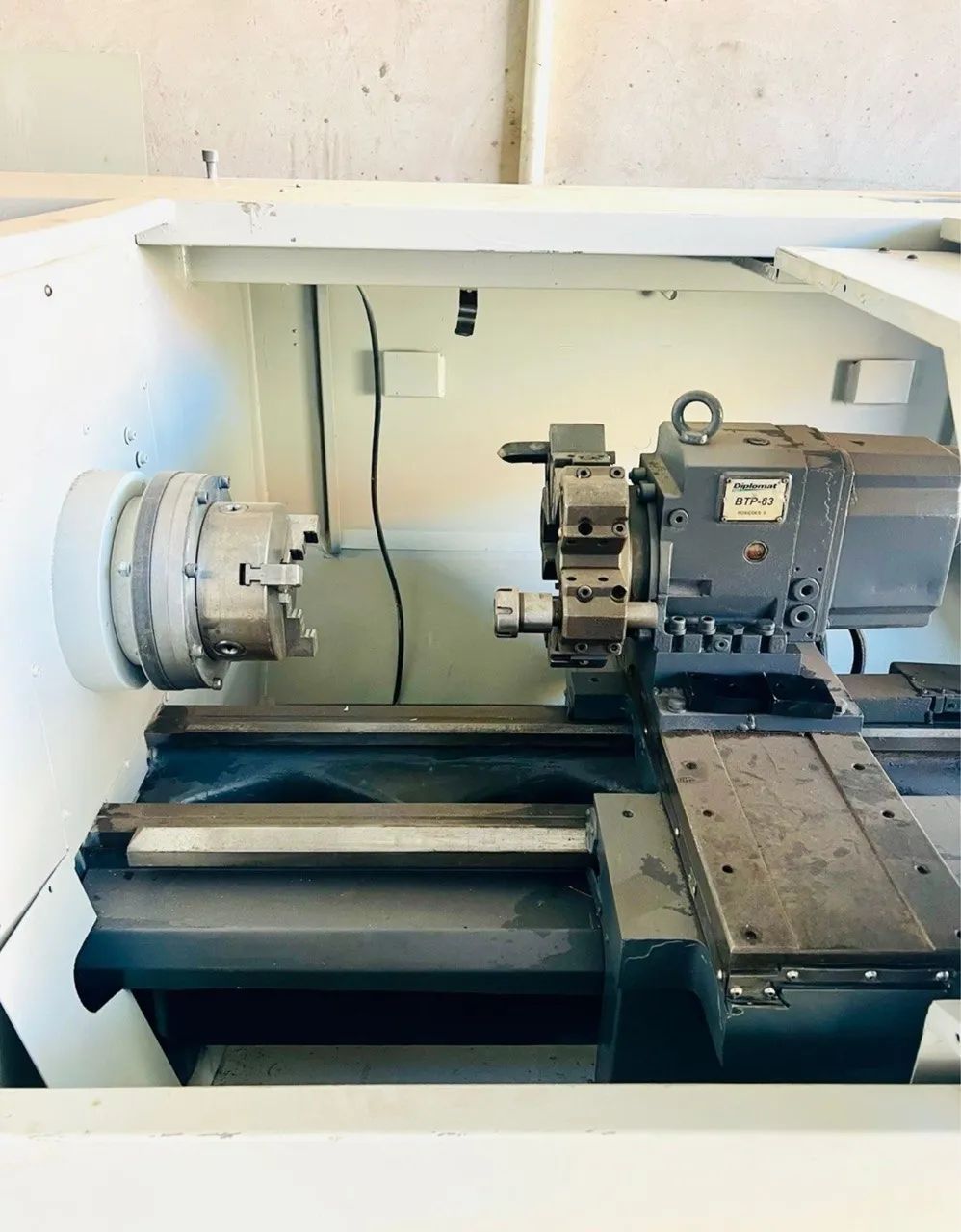 Torno cnc logic  - Foto 4