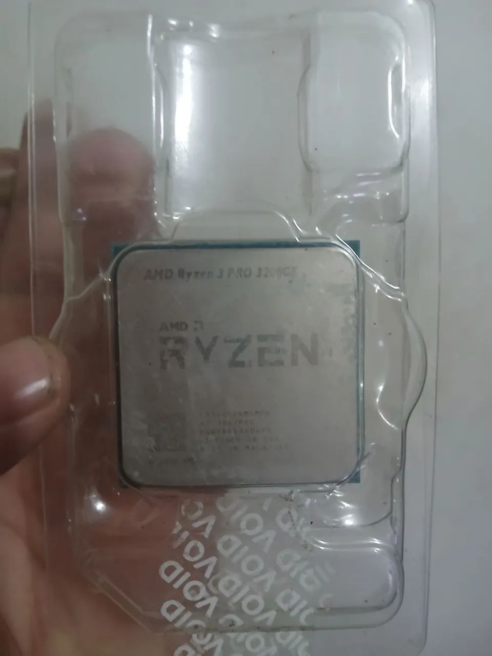 Ryzen 3 3200g pro