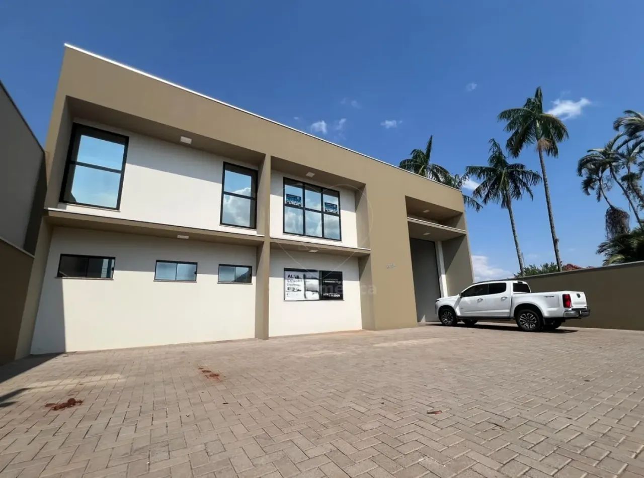 Imóvel Comercial para locação de 500m² no Centro de Cambé com Sala