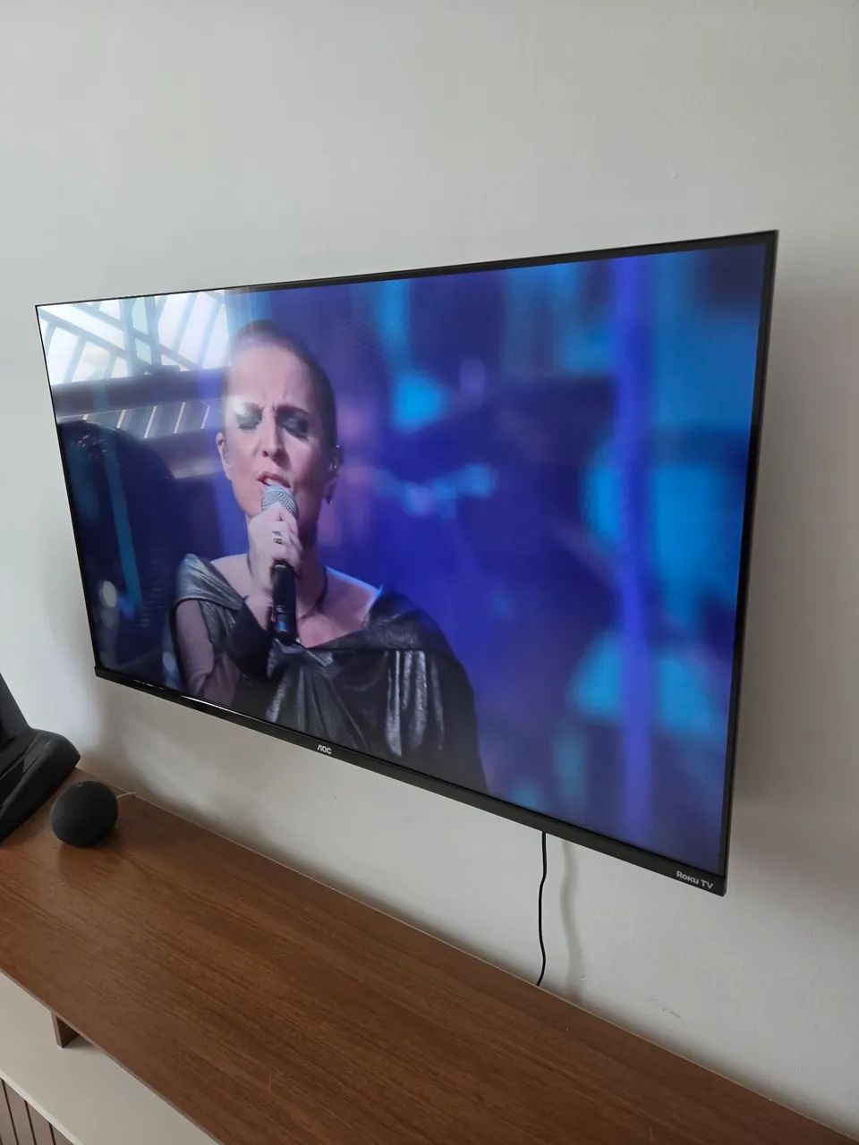 TV AOC 43" Roku - Foto 4