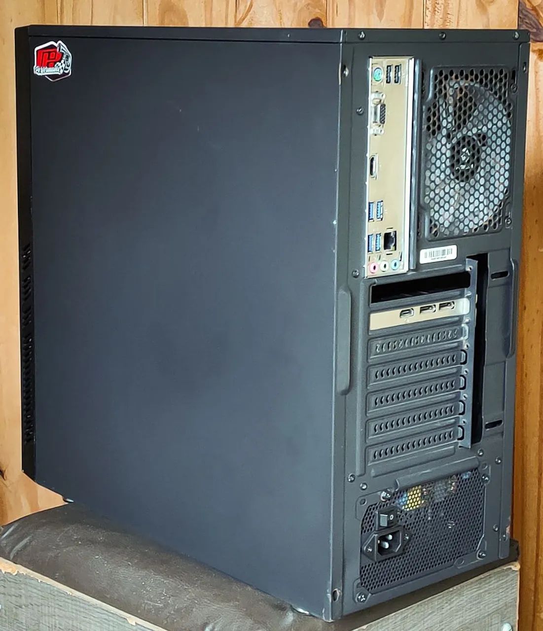 Gabinete + 3 Fans ARGB + controladora - Foto 3