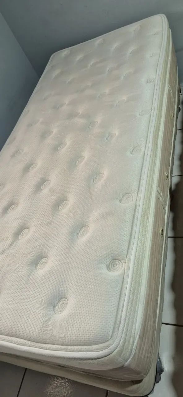 Vendo Colchão Solteiro + Base - Foto 3