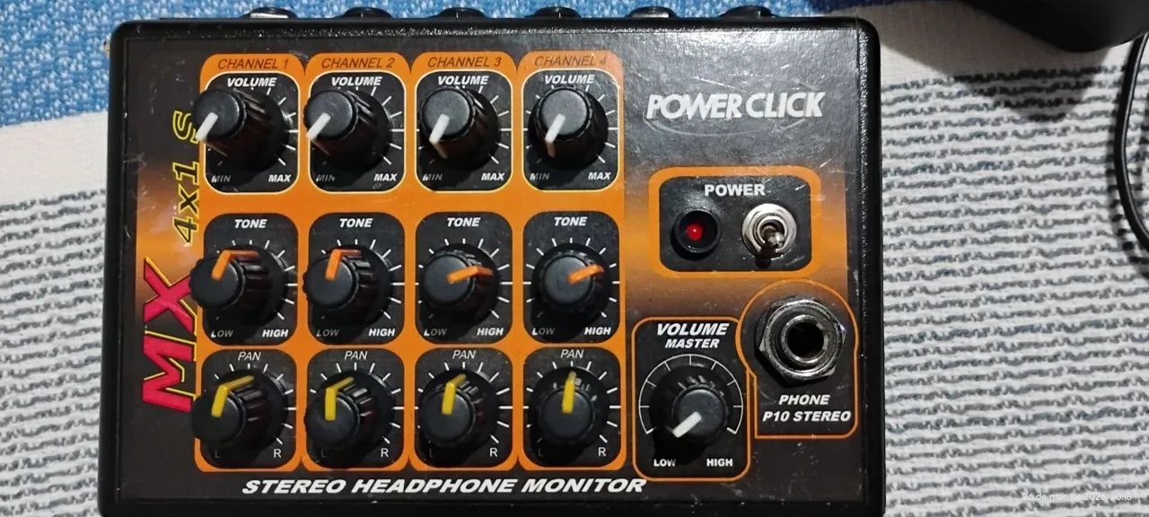 Power click 4x1S