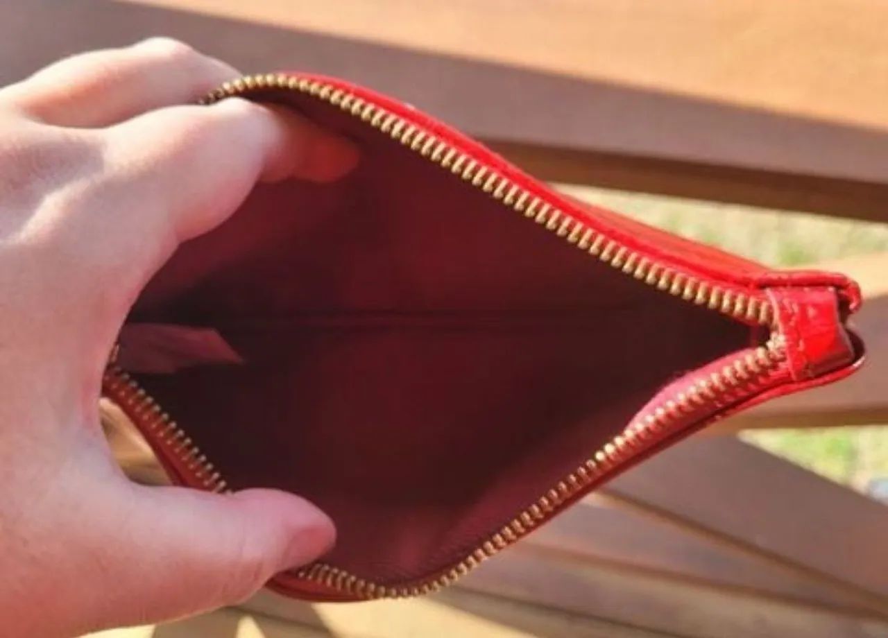 Bolsa Clutch Corello Vermelha Couro Croco Original - Elegante e Versátil<br> - Foto 3