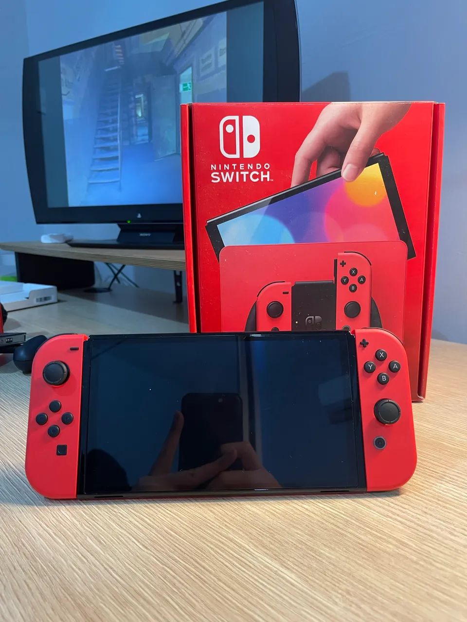 Nintendo Switch Oled - Vermelho - Edição Mário - Foto 2
