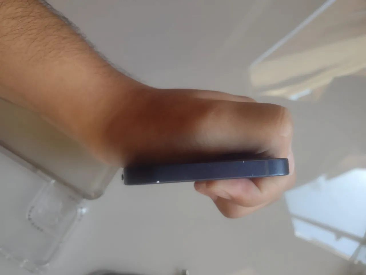 iPhone 12 128gb azul com carregador e 2 capinhas  - Foto 4