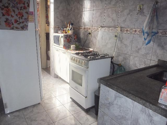 Maravilhoso Apto 02qts depedencia vaga e elevador na melhor localização de Olaria - Foto 9