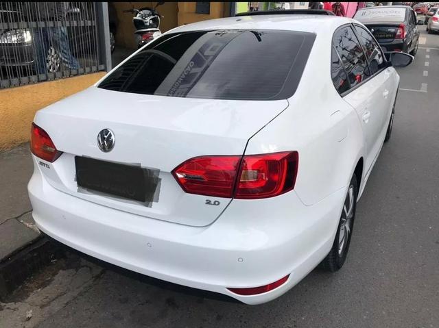 Volkswagen Jetta 2.0 Confortline - Foto 2