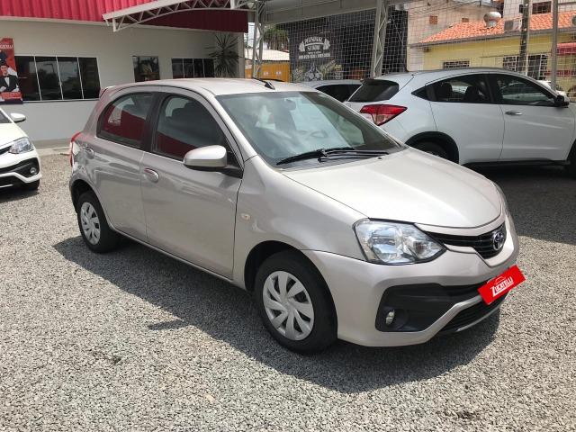 Etios Hatch 1.5 XS 2017/2018 - Foto 2