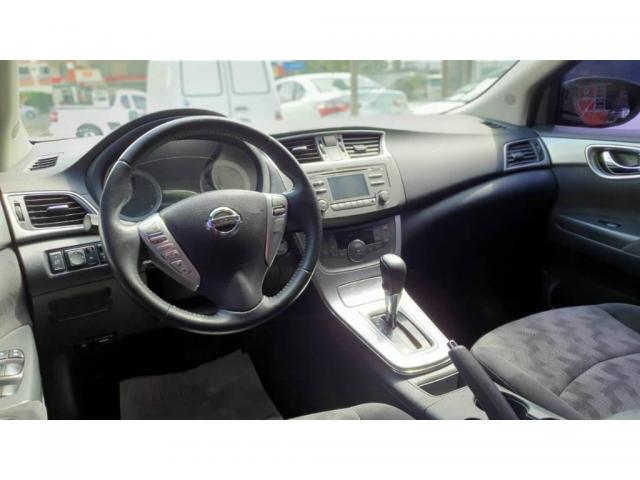 Nissan Sentra SV - Foto 11