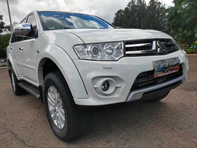 Pajero dakar 3.2 d hpe 7 lugares automática 2014 - Foto 17