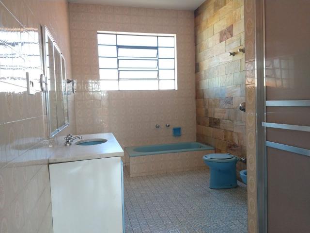 Excelente casa de 05 quartos no carlos prates. - Foto 15