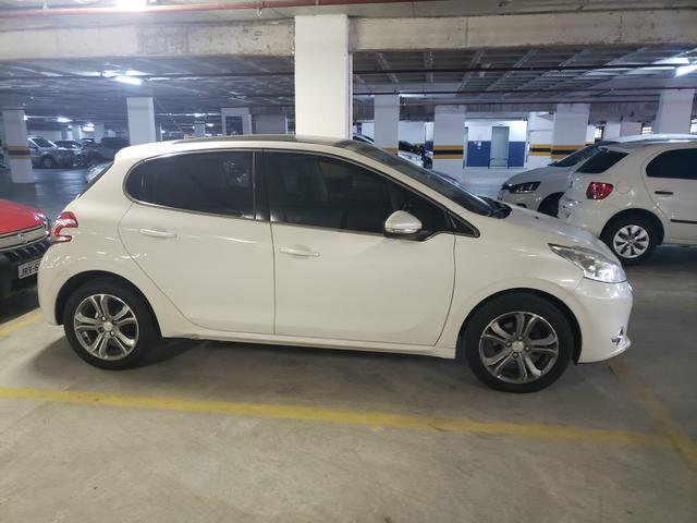 Peugeot 208 griff automático top