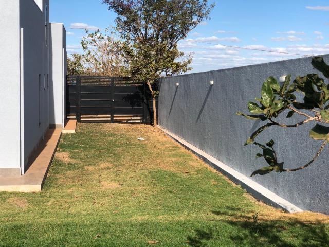 Belíssima Casa com 3 suítes - Cond. Estancia Quintas da Alvorada - Foto 17