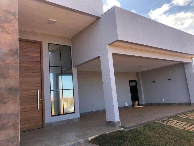Belíssima Casa com 3 suítes - Cond. Estancia Quintas da Alvorada