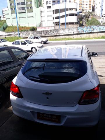 Ônix 1.0 lt 2015 completo - Foto 2