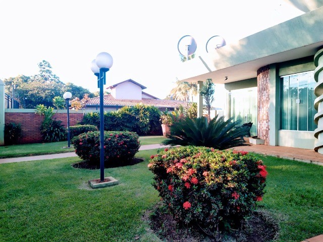 Pequena mansão 4 Suítes com excelente área de lazer - Foto 3