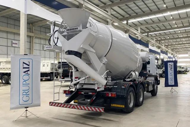 Caminhão Mercedes-Benz Atego 2730 6x4 Betoneira 8m Liebherr - Foto 9