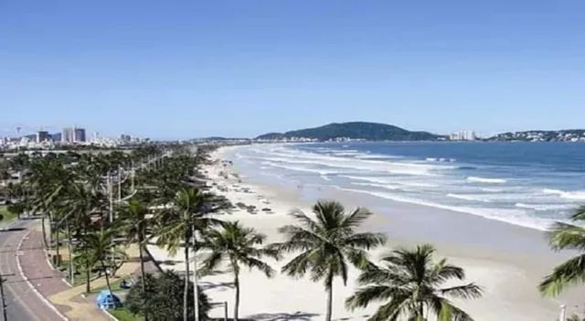 Aluga-se Praia Enseada - Guarujá