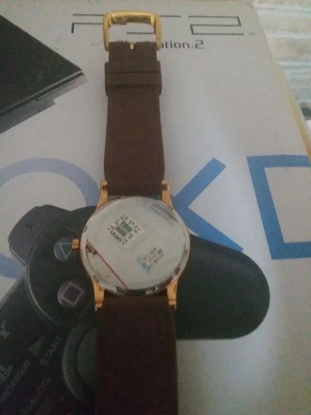 Relógio estilo retro com 2 pulseiras  - Foto 3