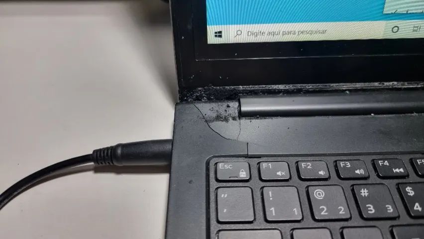 Reparo e conserto de carenagem e carcaça de notebook - Assistência técnica - Foto 2