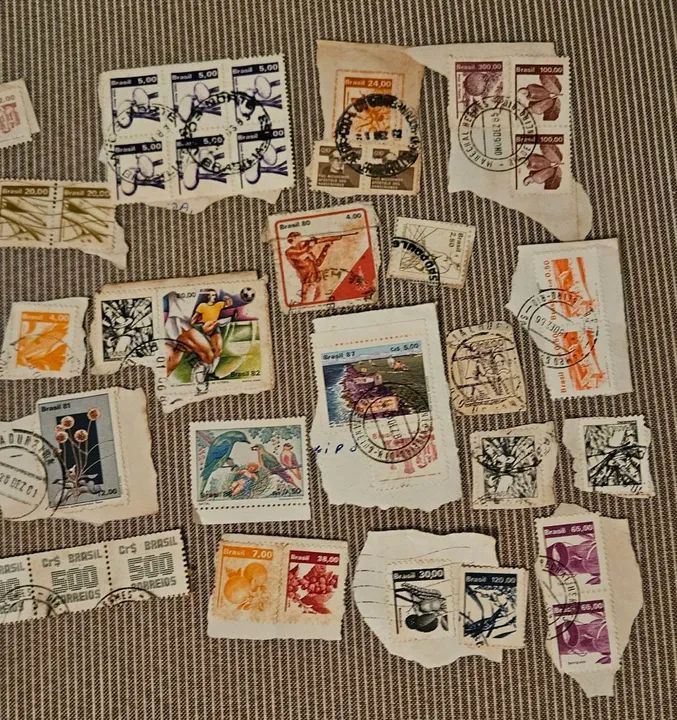 Lote Selos Postais Antigos Décadas 1970, 80 e 90 - Foto 2