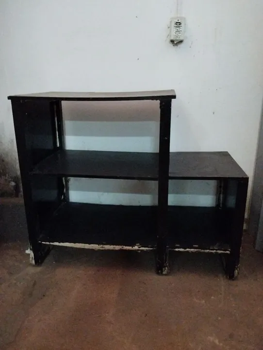 Estante Rack Expositor MDF preta