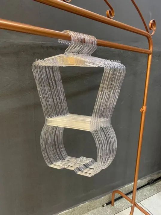 Kit 7 cabides silhueta 