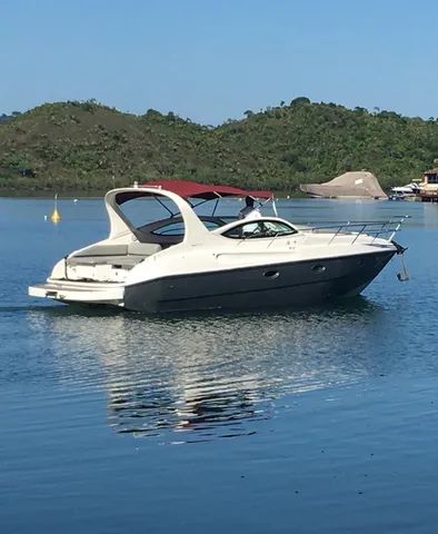 Lancha Real 31 2x Volvo 220hp Diesel 2011