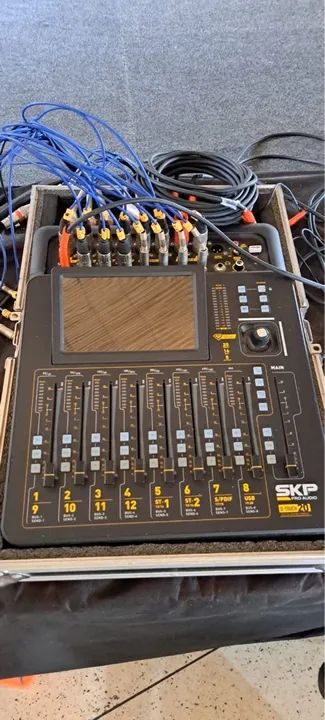 Mesa de Som Digital SKP 16 Canais - Foto 2