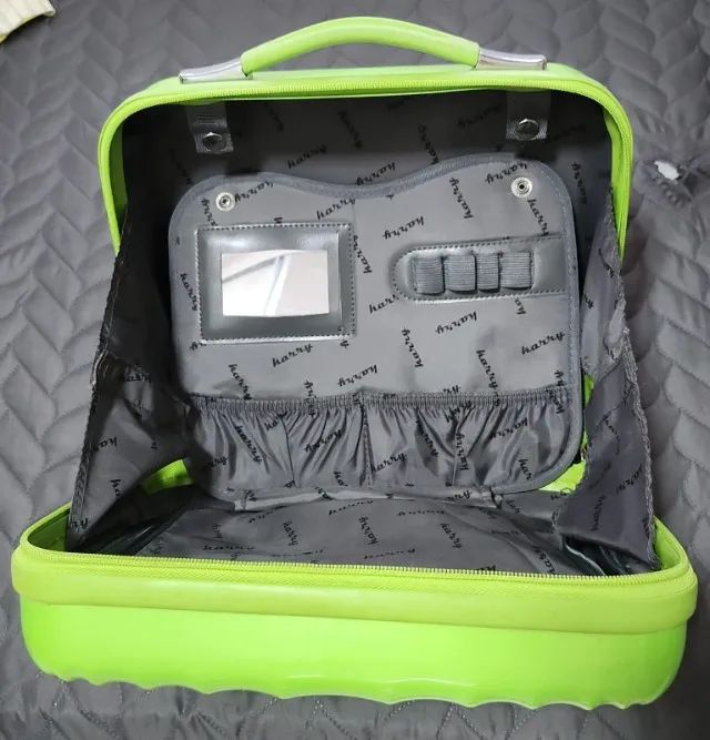 Frasqueira Travel Cool verde claro - Foto 3