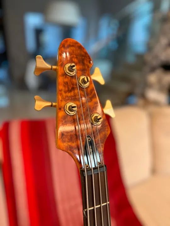 Baixo Peavey Cirrus Flame Top - Foto 2