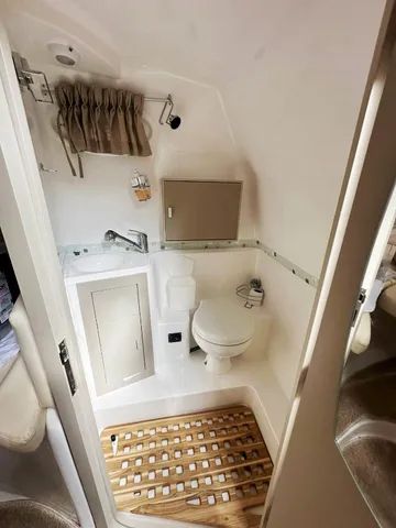 Lancha Focker 305GT - Ano 2023 - Mercruiser 6.2 - Foto 11