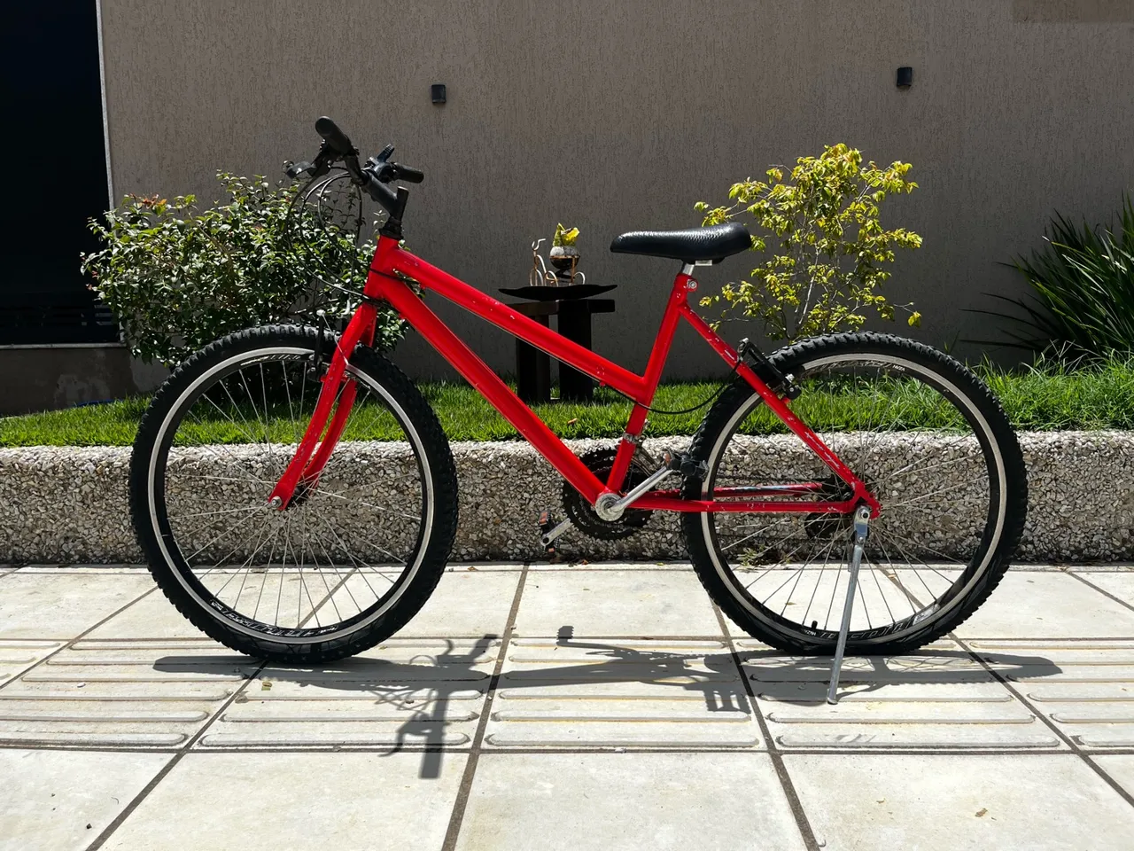 Bicicleta aro 24 com marcha