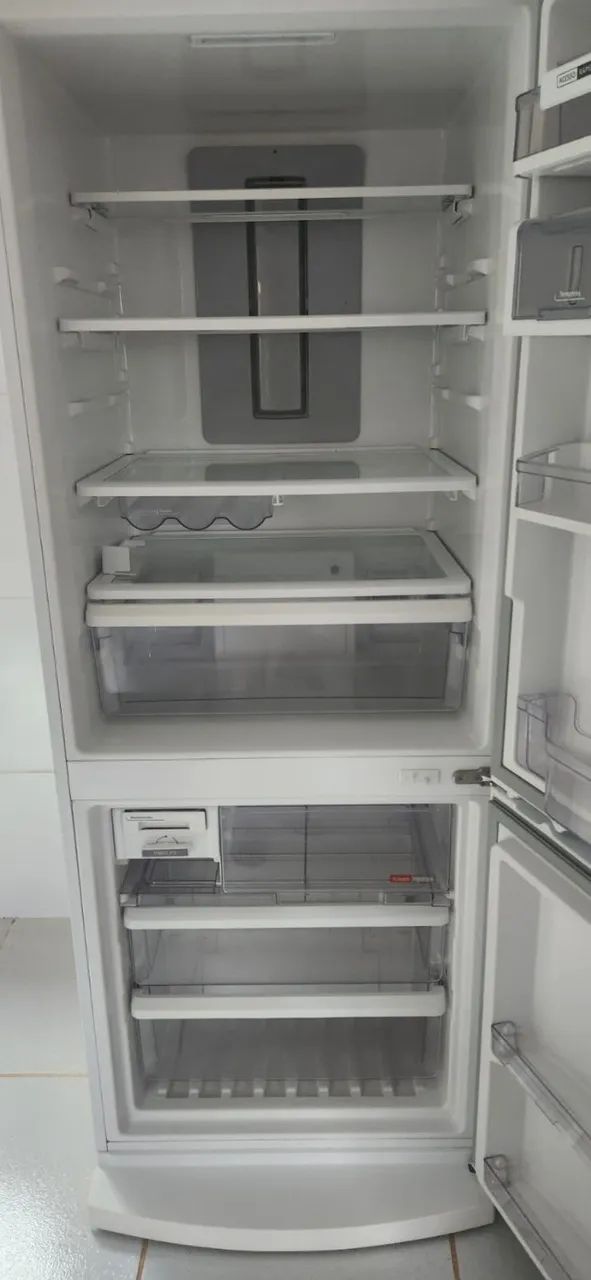 Geladeira Brastemp 443 Litros Frost Free Inverse 127V BRE57AK -JUATUBA-MG - Foto 5