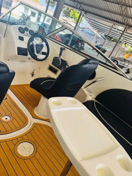 Lancha venture motor 115 Yamaha 120.000$ - Foto 3