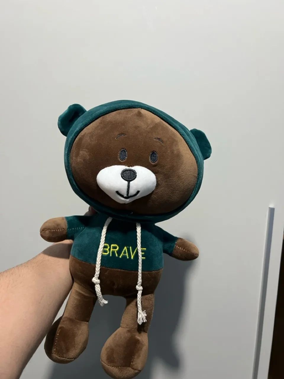 Ursinho de pelúcia com moletom 