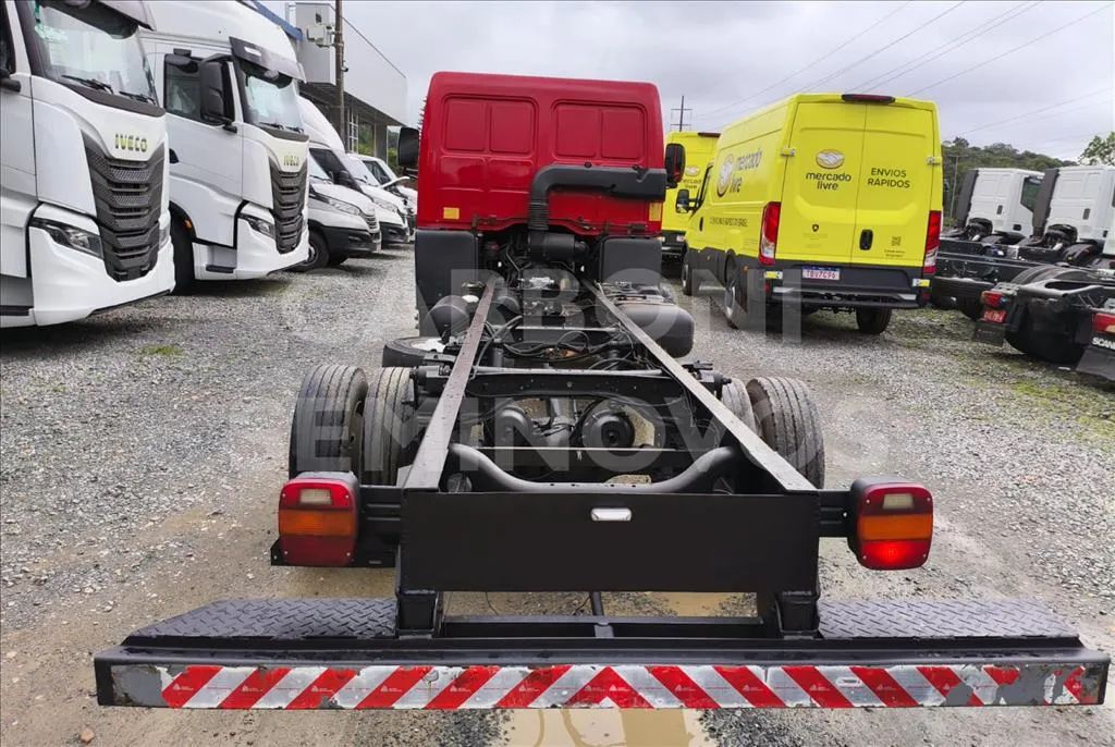 FORD CARGO 1119 2017/2018 - Foto 5