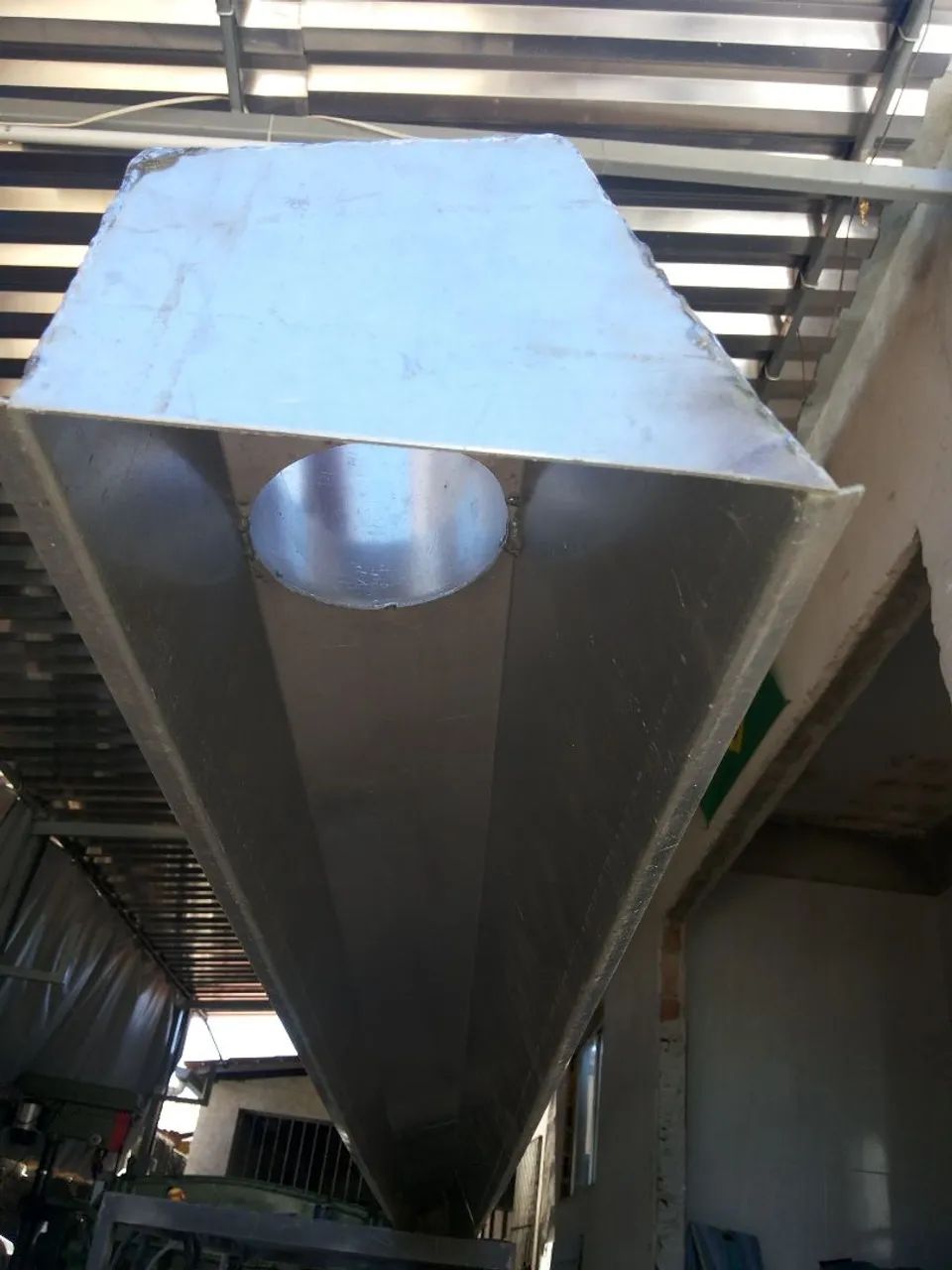 Fabricação de Calhas Pluviais - Foto 2