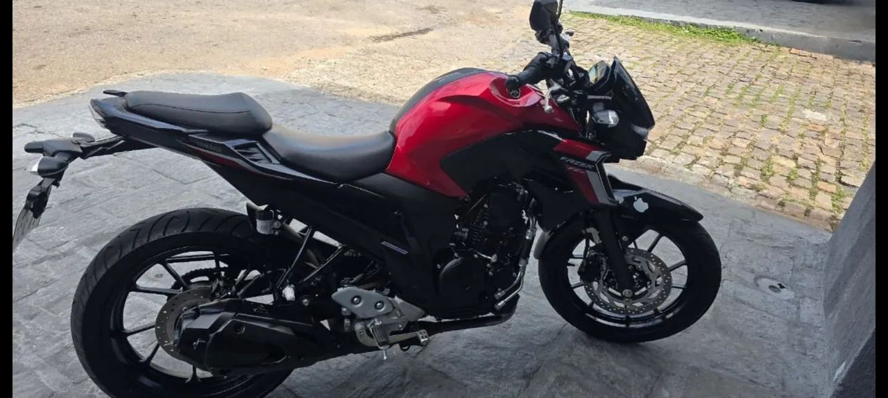 FAZER 250 2023/2024 1300 KM RODADOS