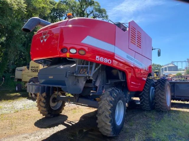 Colheitadeira Massey Ferguson - MF 5690, 1697 Horas Motor. Fabricação 2019 - Foto 3
