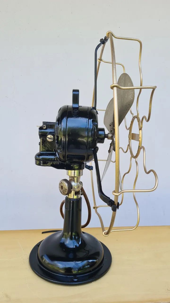 Ventilador de Mesa Antigo Marelli - Foto 4