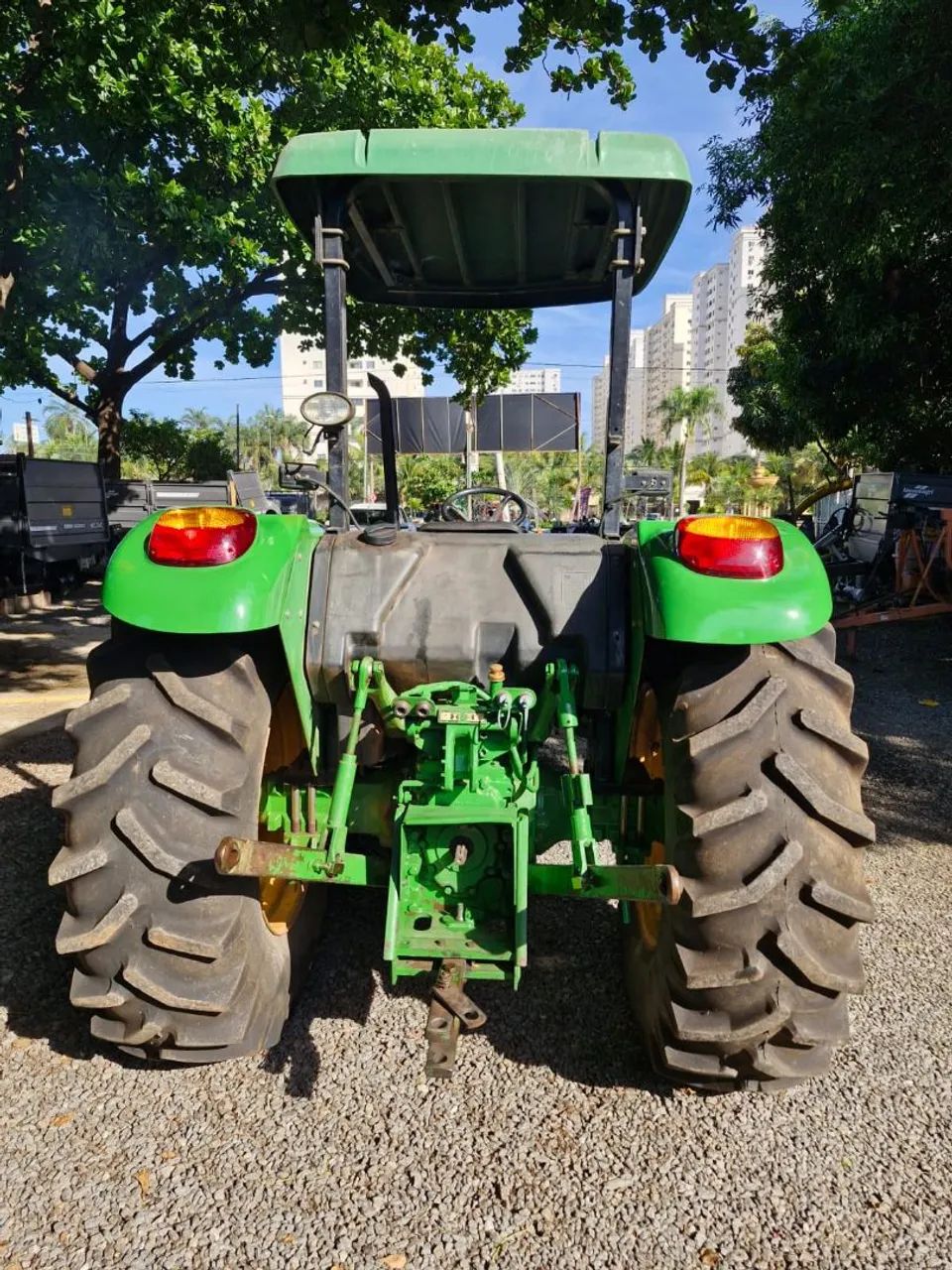 Trator John Deere 5075E - Foto 4