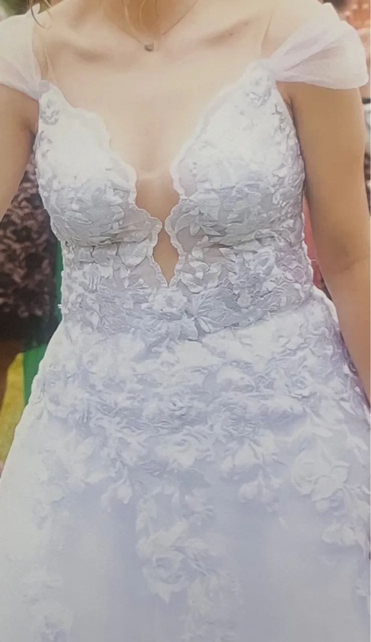 Vestido de Noiva Branco com Renda - Foto 2