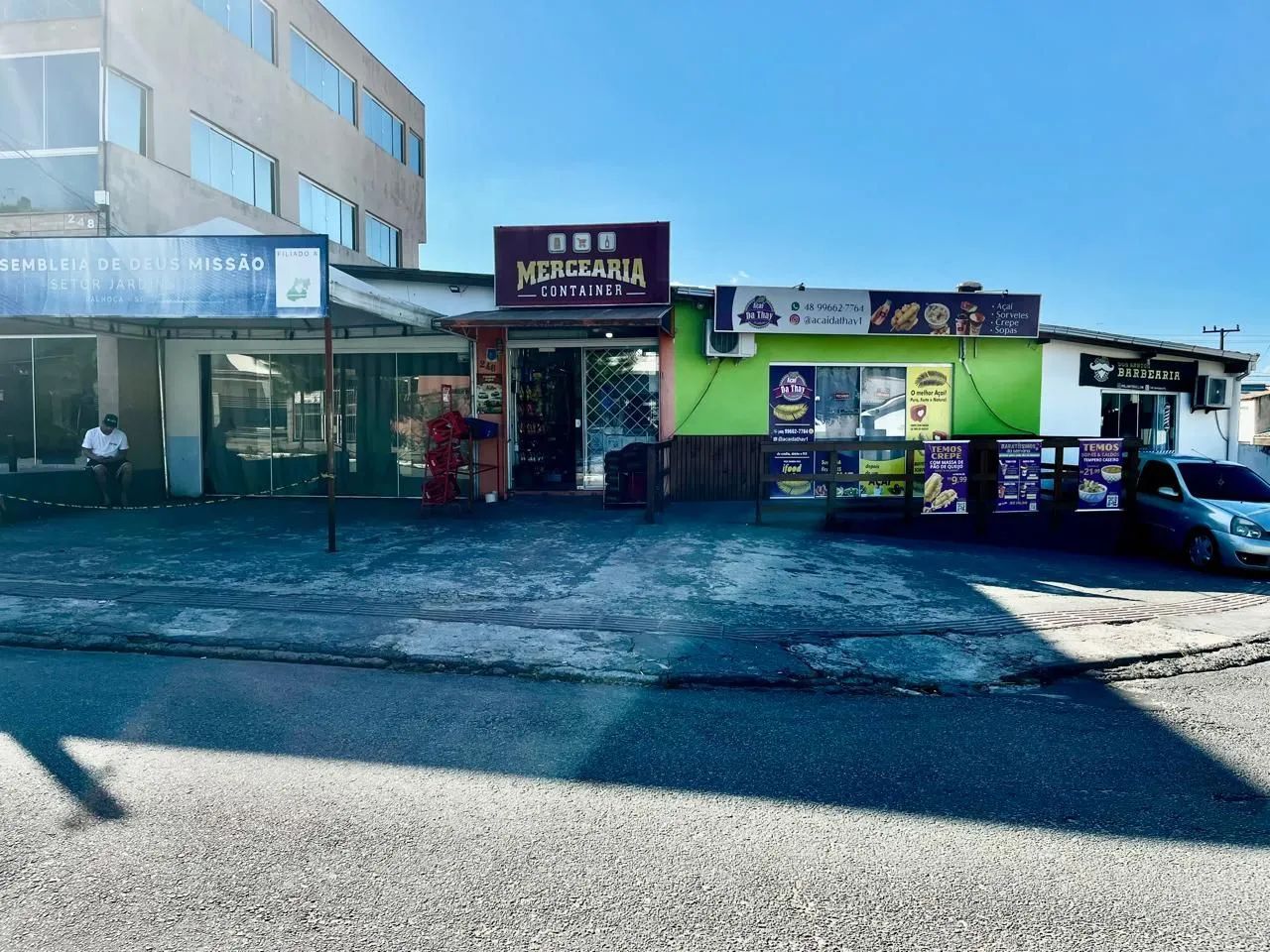 Conjunto comercial à venda