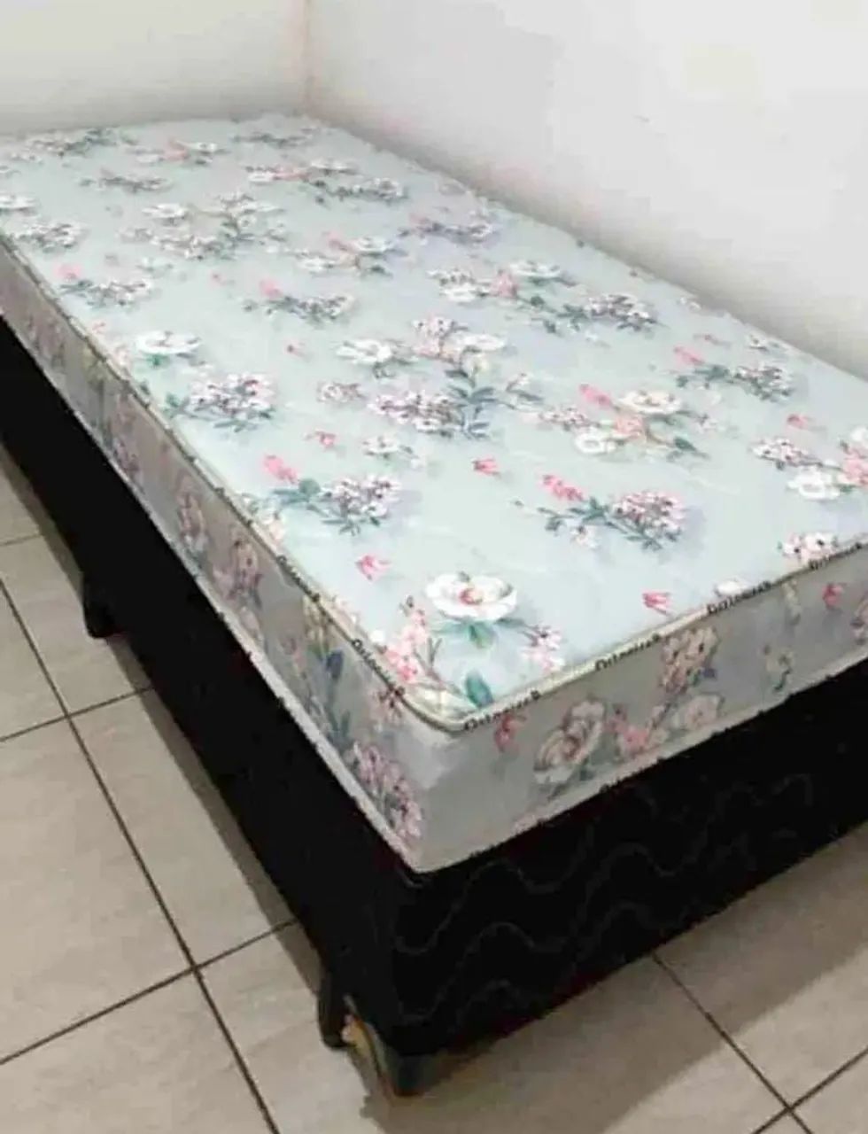 Cama solteiro acoplada já com colchão 