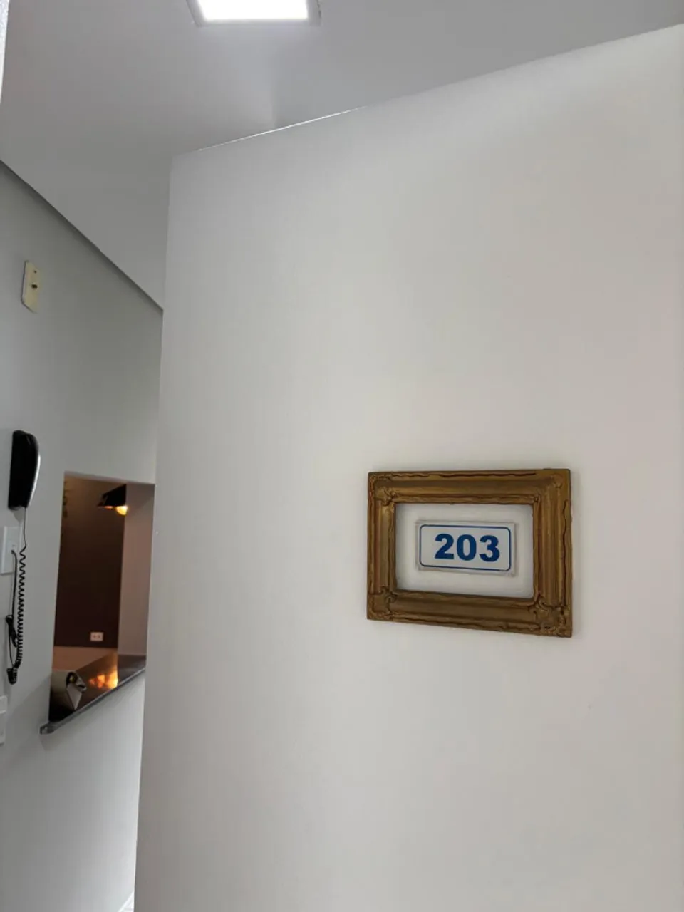 Apartamento no condominio Via Parque com (02) dois quartos.