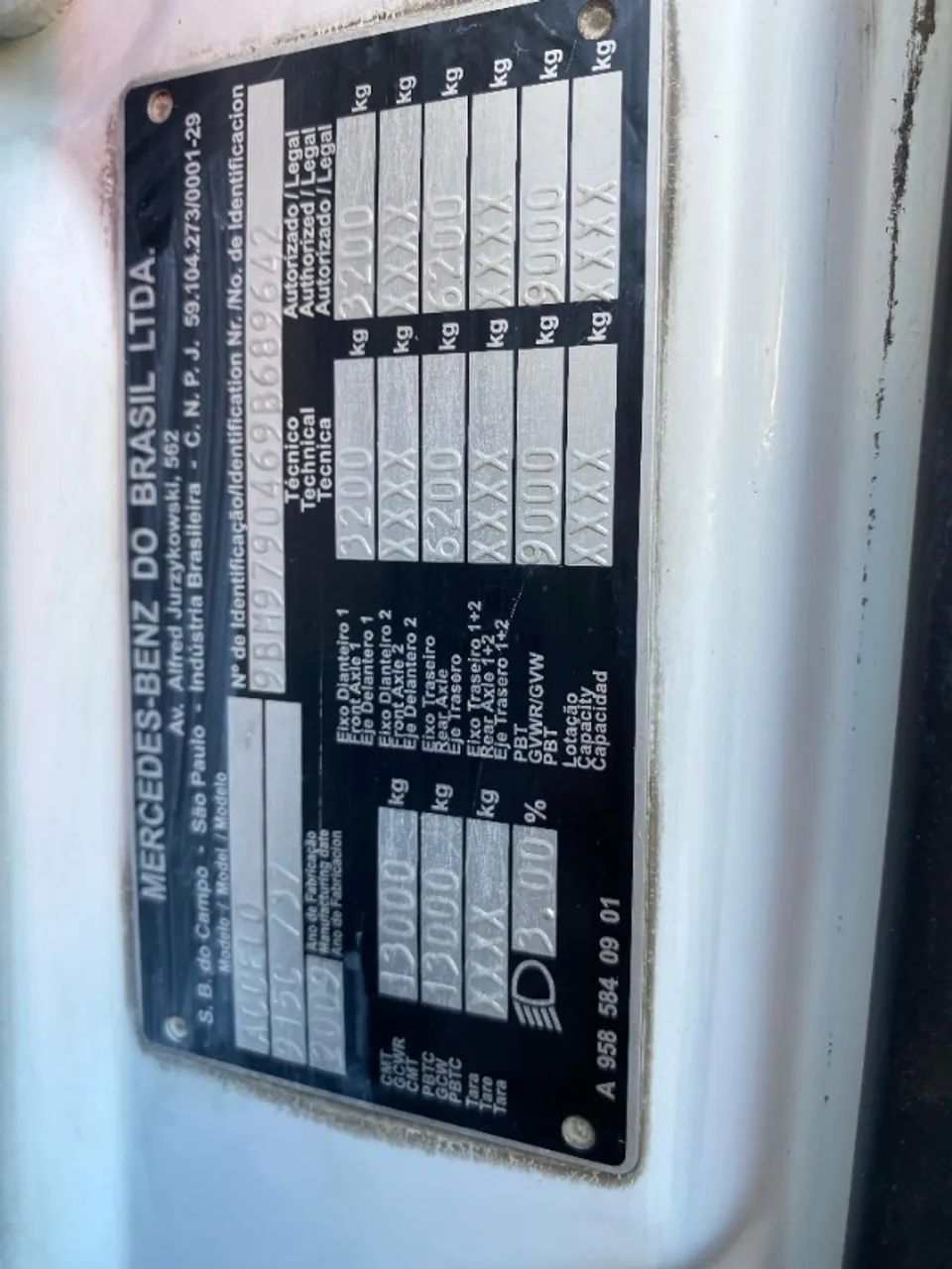MB ACCELO 915c BAÚ - Foto 12